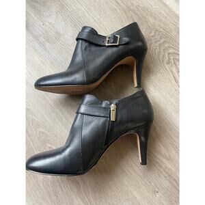 Vince Camuto Black Leather, Heel Booties, Side zip, Women's size 8.5